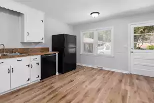 4557 Montague Ave W, North Charleston, SC 29418 - Photo 12