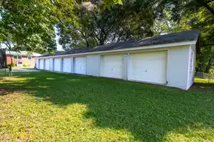 4557 Montague Ave W, North Charleston, SC 29418 - Photo 6