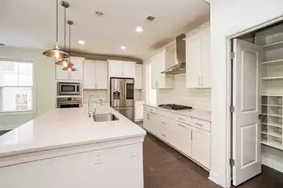 1557 Fort Palmetto Circle, Mount Pleasant, SC 29466 - Photo 2