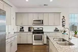 622 Pendleton Dr, Moncks Corner, SC 29461 - Photo 6