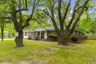 1518 Scott Hill Rd, Charleston, SC 29412 - Photo 2
