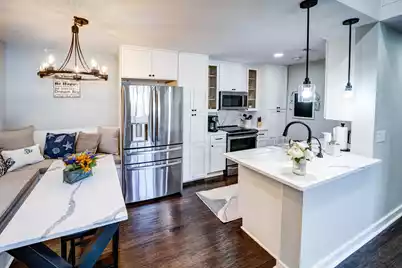 2011 Highway 17 N, Mount Pleasant, SC 29466 - Photo 4