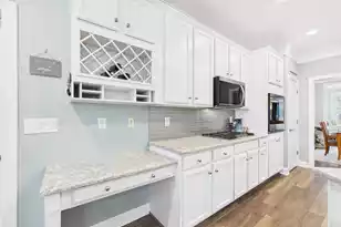 2263 Marsh Dr N, Mount Pleasant, SC 29466 - Photo 18