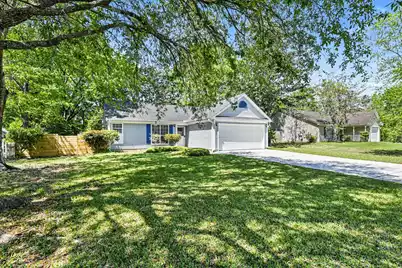 8507 William Moultrie Drive, North Charleston, SC 29420 - Photo 4