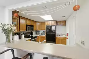 14 Lockwood Dr #3H, Charleston, SC 29401 - Photo 10