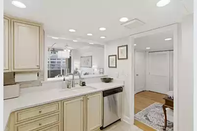 14 Lockwood Drive #Apt 9J, Charleston, SC 29401 - Photo 26