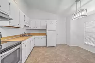 104 Tweed Ct, Summerville, SC 29486 - Photo 10