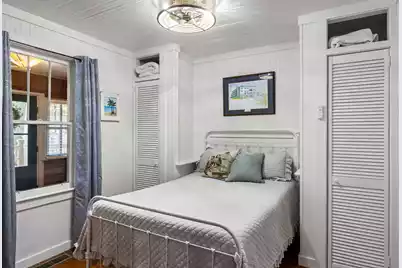 212 Hudson Avenue E, Folly Beach, SC 29439 - Photo 32
