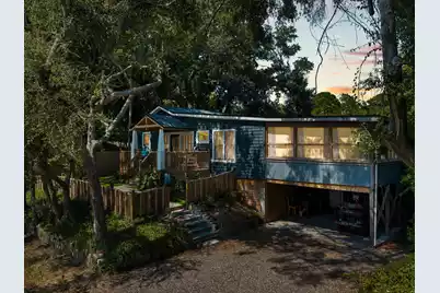 212 Hudson Avenue E, Folly Beach, SC 29439 - Photo 6