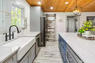 212 Hudson Ave E, Folly Beach, SC 29439 - Photo 20