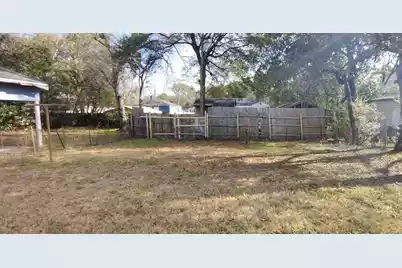 2749 Surrey Drive E, North Charleston, SC 29405 - Photo 12