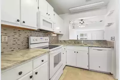 1161 Shadow Lake Circle #E, Mount Pleasant, SC 29464 - Photo 10