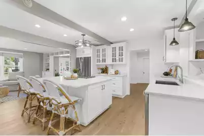 978 Law Lane, Mount Pleasant, SC 29464 - Photo 10