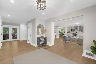 978 Law Lane, Mount Pleasant, SC 29464 - Photo 4