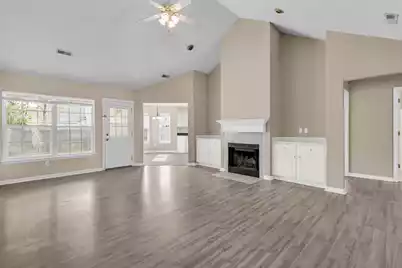 1004 Cobblestone Boulevard, Summerville, SC 29486 - Photo 8