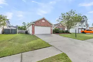 1004 Cobblestone Blvd, Summerville, SC 29486 - Photo 4
