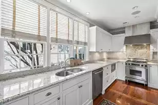 18 Water St, Charleston, SC 29401 - Photo 26