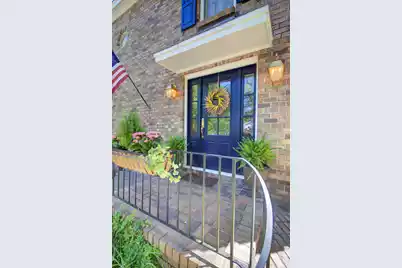 1120 Deleisseline Boulevard, Mount Pleasant, SC 29464 - Photo 2