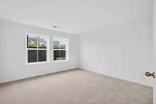 4633 Forest Hills Dr, North Charleston, SC 29418 - Photo 6
