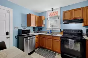 435 Race St, Charleston, SC 29403 - Photo 10