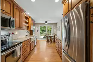 288 Molasses Ln, Mount Pleasant, SC 29464 - Photo 30