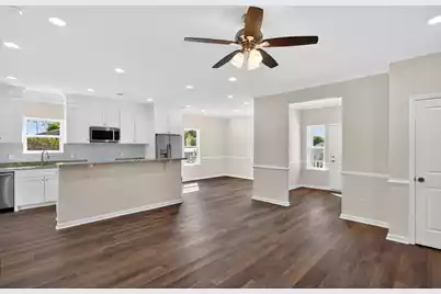 2114 James Bell Drive, North Charleston, SC 29406 - Photo 2