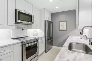 2011 Hwy 17 N, Mount Pleasant, SC 29466 - Photo 12