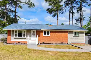 718 Azalea, Walterboro, SC 29488 - Photo 2