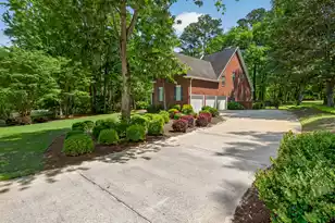 8618 Fairway Woods Dr W, North Charleston, SC 29420 - Photo 2