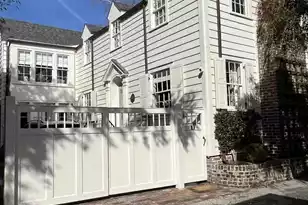 8 Ford Ct, Charleston, SC 29401 - Photo 2