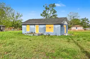 530 Church Street S, Lake City, SC 29560 - Photo 1