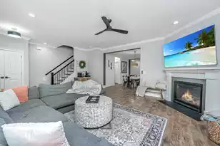3435 Yarmouth Dr, Mount Pleasant, SC 29466 - Photo 10