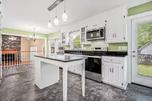 609 Black Oak Blvd, Summerville, SC 29485 - Photo 10