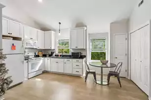 317 Sumter Ave, Summerville, SC 29483 - Photo 82