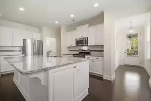 2536 Kings Gate Ln, Mount Pleasant, SC 29466 - Photo 6