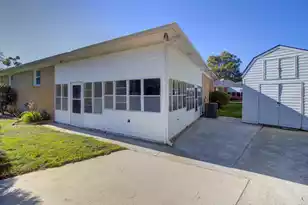 1084 Honeysuckle Ln, Charleston, SC 29412 - Photo 32