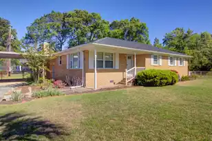 1084 Honeysuckle Ln, Charleston, SC 29412 - Photo 1