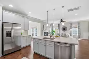 1551 Camarillo Ct, Mount Pleasant, SC 29429 - Photo 12