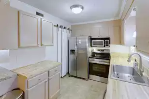 415 Parkdale Dr, Charleston, SC 29414 - Photo 6