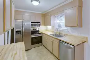 415 Parkdale Dr, Charleston, SC 29414 - Photo 6