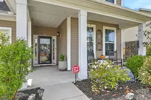 462 Spectrum Rd, Summerville, SC 29486 - Photo 2