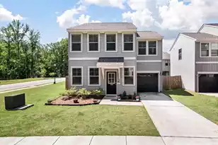 1056 Berry Patch Cir, Summerville, SC 29485 - Photo 2