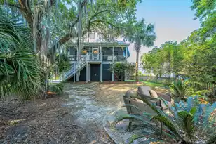 2240 Branch Creek Dr, Mount Pleasant, SC 29466 - Photo 6