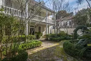 31 Wentworth St, Charleston, SC 29401 - Photo 2