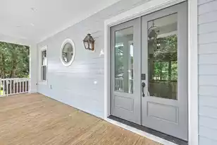 805 Geddings Wy, Mount Pleasant, SC 29464 - Photo 2