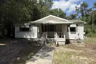 131 Wheat St, Denmark, SC 29042 - Photo 2