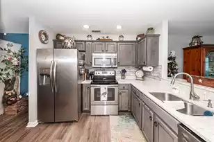 4805 Shady Tree Ln, Summerville, SC 29485 - Photo 12