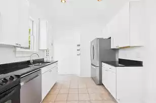 180 Broad St, Charleston, SC 29401 - Photo 14