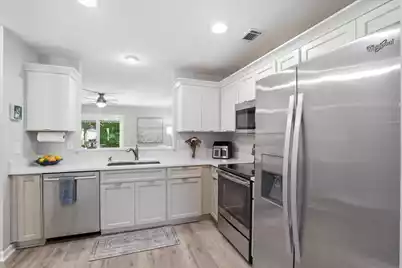 1295 Island Club Drive #D, Charleston, SC 29492 - Photo 6