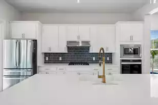305 Eclipse St, Summerville, SC 29486 - Photo 12